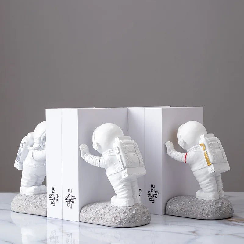 Simple & Creative Astronaut Home Decors