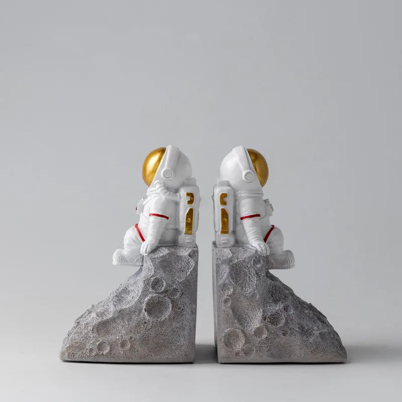 Simple & Creative Astronaut Home Decors