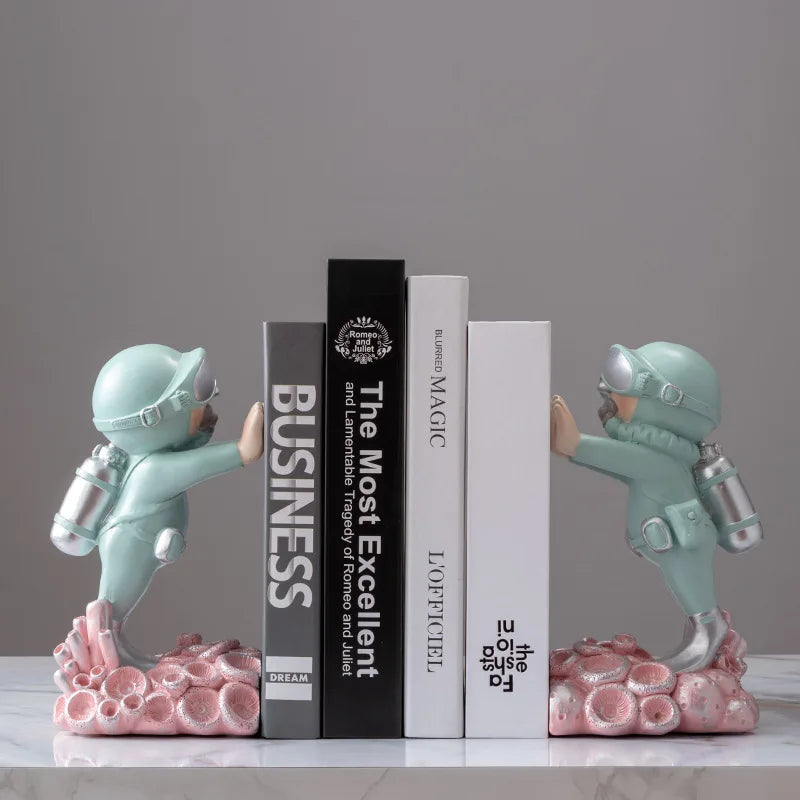 Simple & Creative Astronaut Home Decors