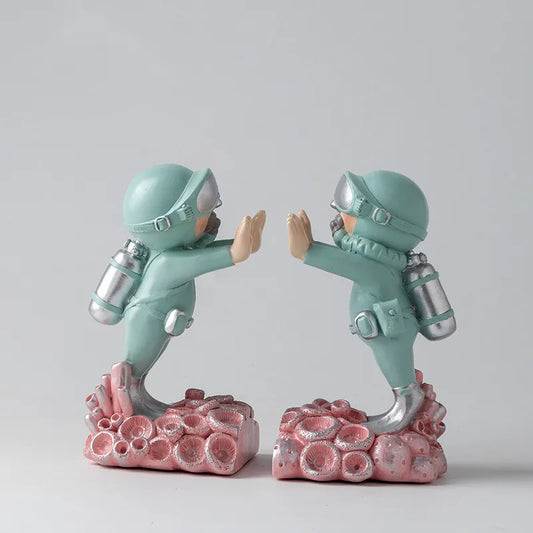 Simple & Creative Astronaut Home Decors